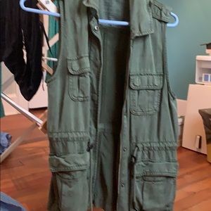 Army type vest